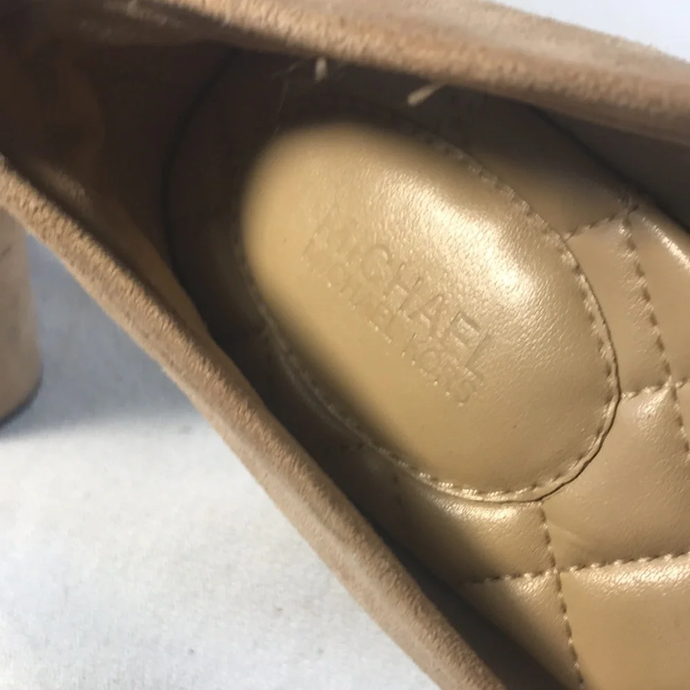 Michael Kors step out